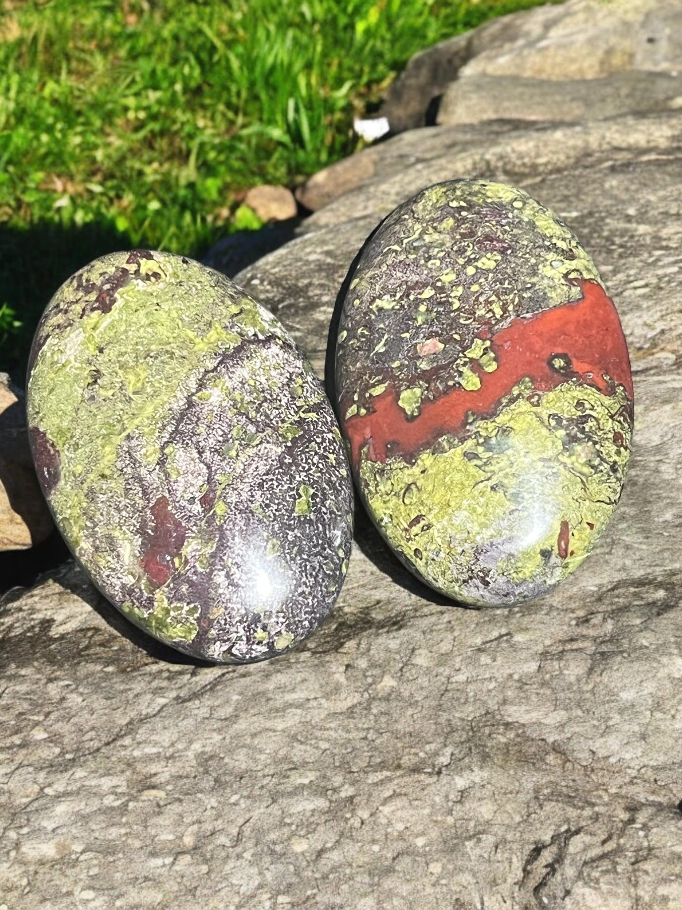 Dragon Blood Palm Stones