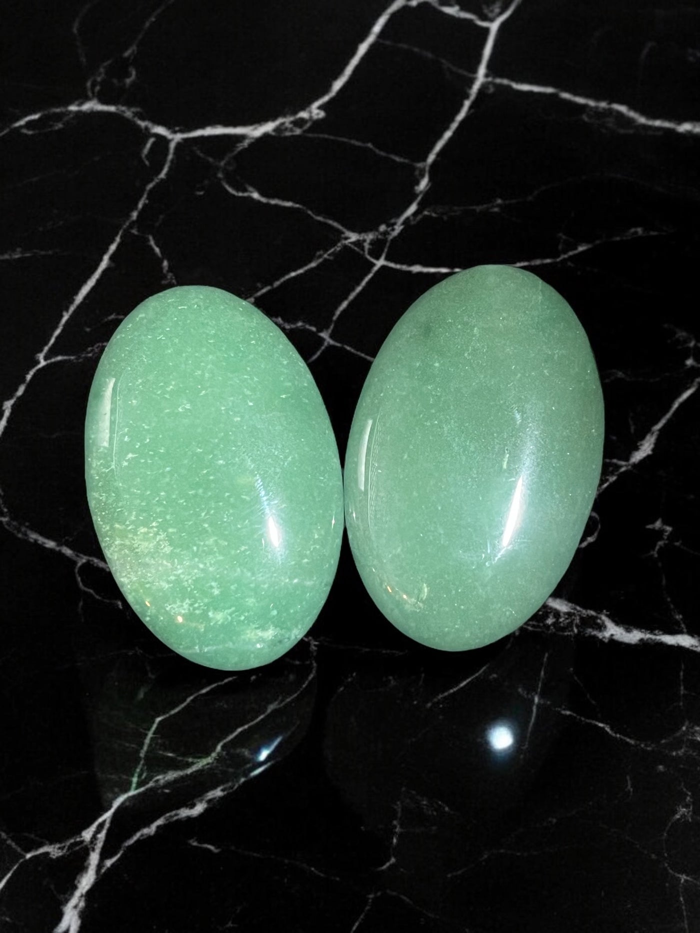 Green Aventurine Palm Stones